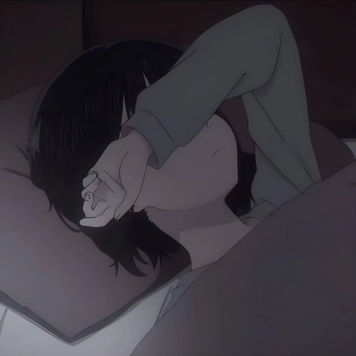 anime sad pfp girl