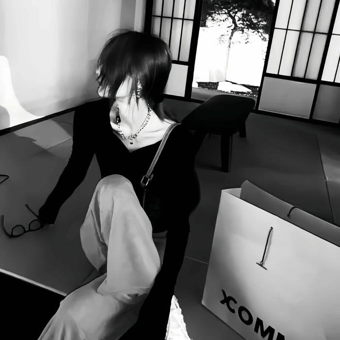 black aesthetic avatar