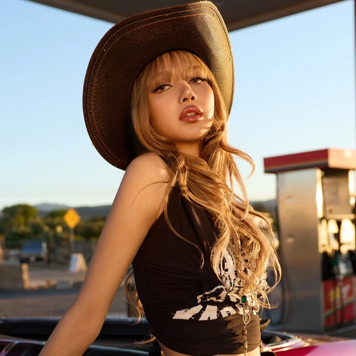 blackpink lisa pfp