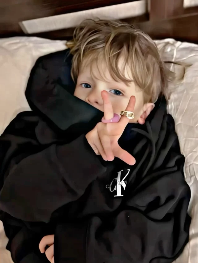 cropped-instagram-funny-pfp-for-boy.webp