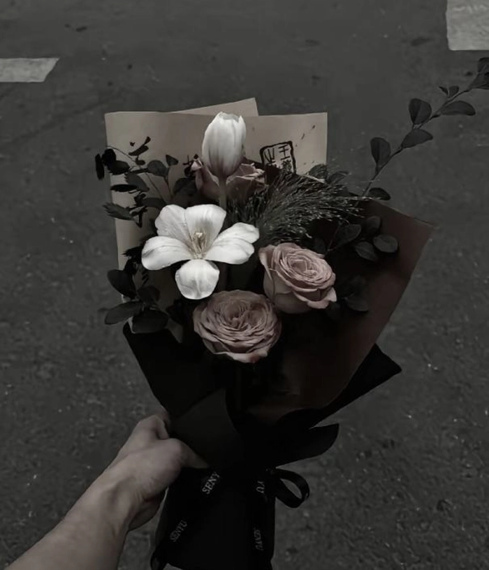 flower bouquet pfp