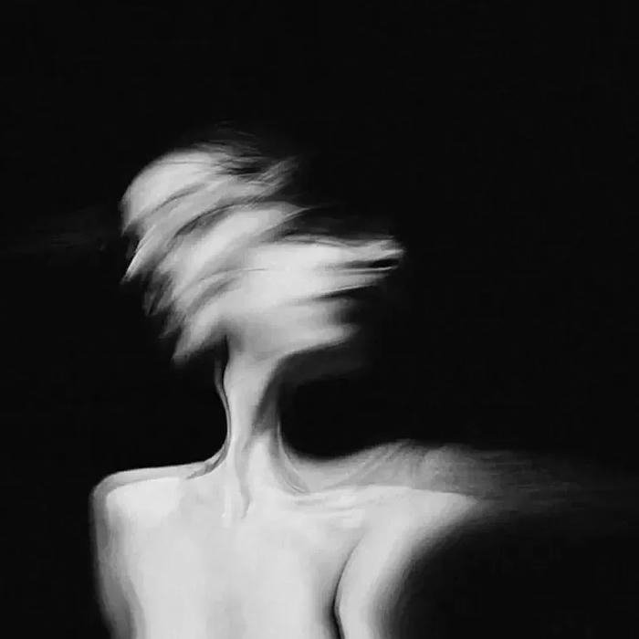 black minimalist pfp