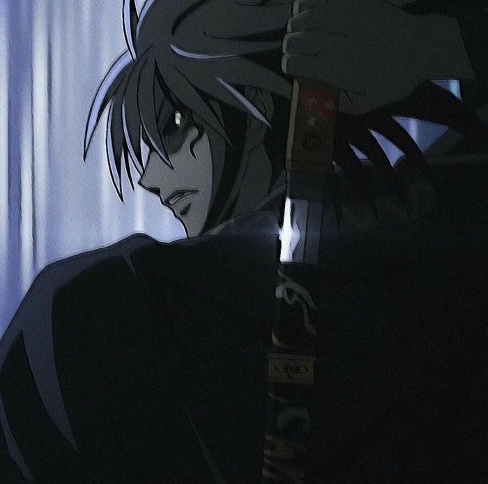 dark aesthetic anime pfp