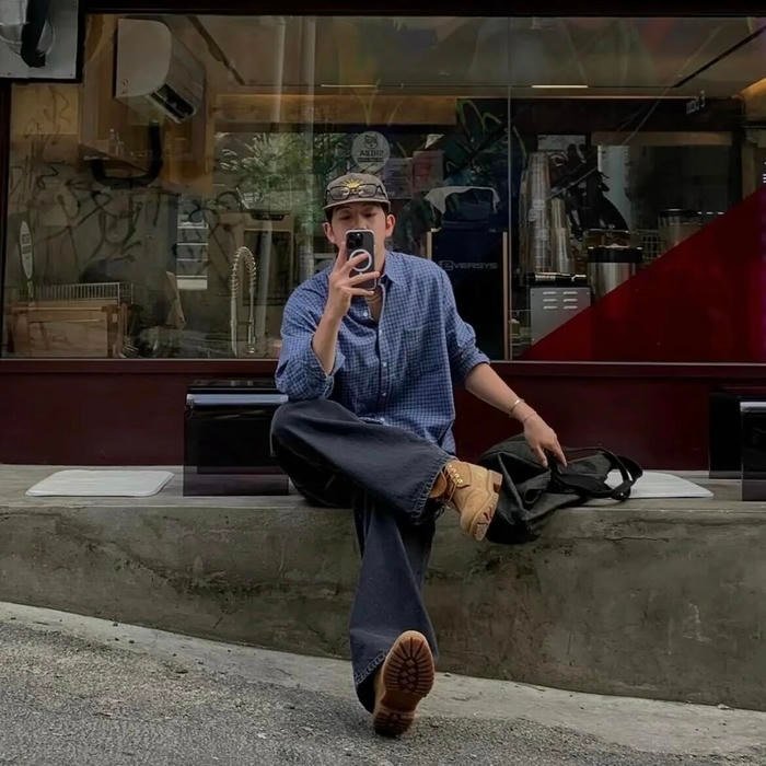 Clean portrait pfp delivering cool aesthetic energy