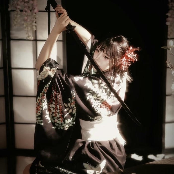 Elegant simplicity japanese aesthetic profile picture