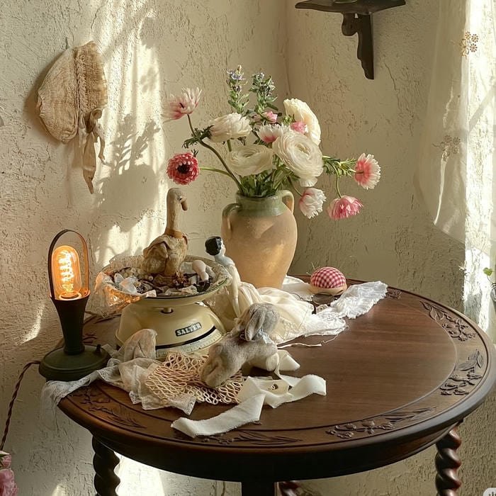 Vintage aesthetic pfp cinematic old film