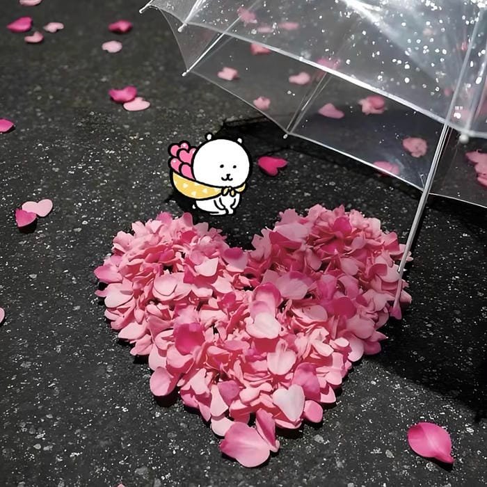 aesthetic avatar soft glow heart style 