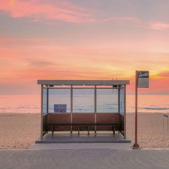 korean pfp aesthetic gentle pastel style