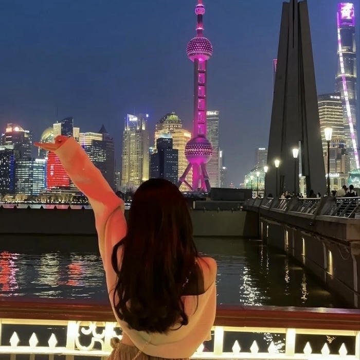 korean pfp aesthetic soft cozy tone