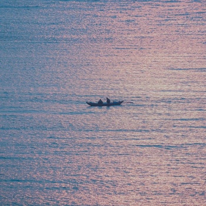 light tone profile picture soft aesthetic pfp