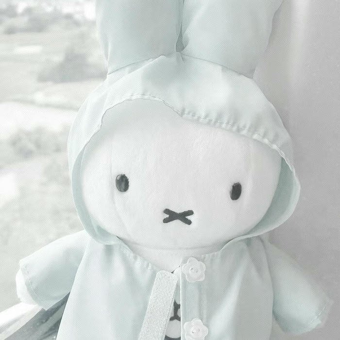 minimal color cartoon miffy aesthetic pfp