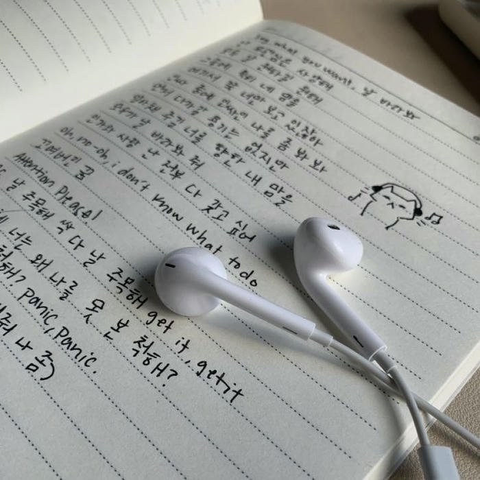 soft aesthetic korean pfp calm vibe