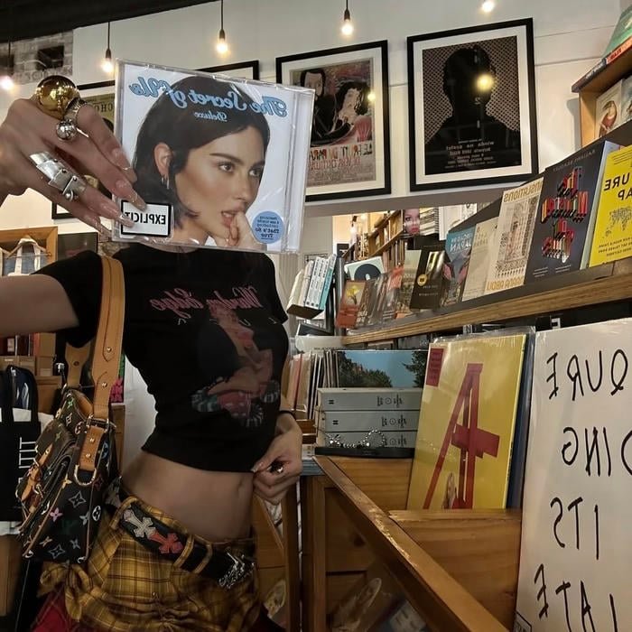 A profile image style linked to aesthetic pfp normal