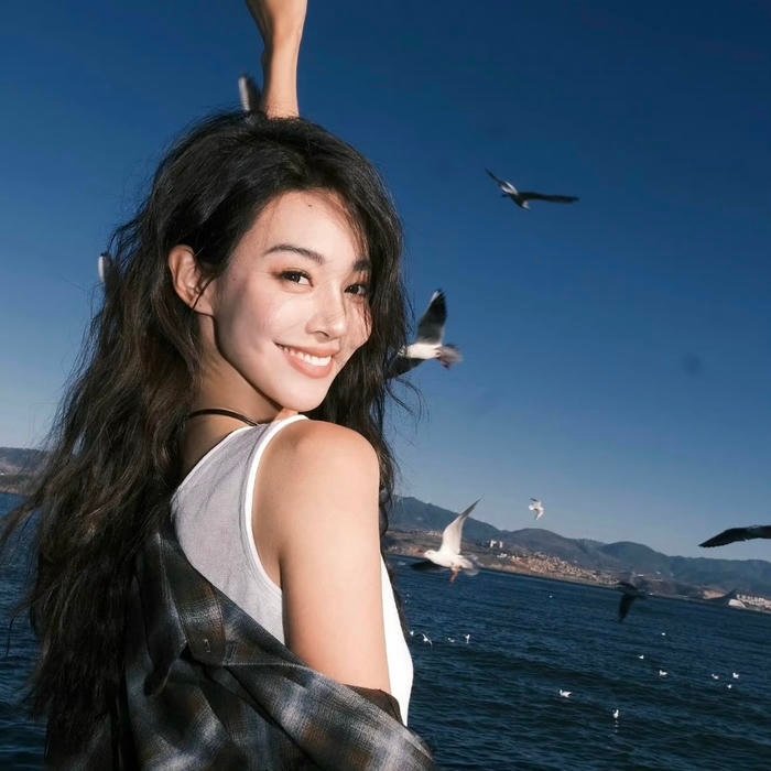 An understated visual meant for inner balance calm pfp