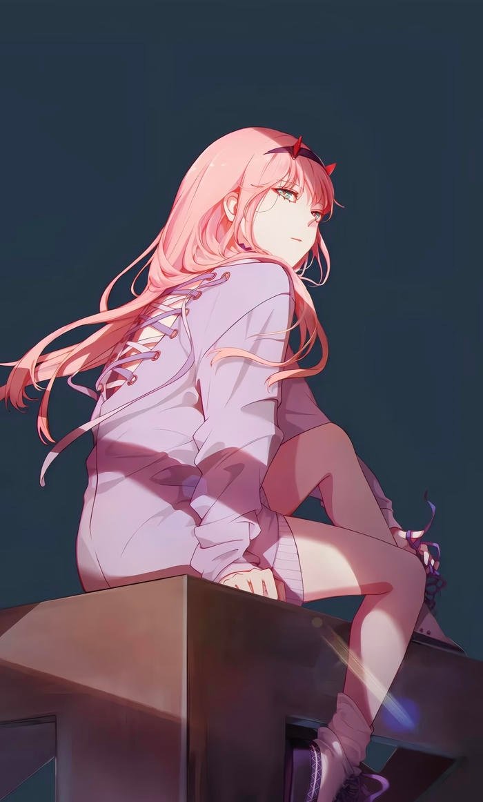 Anime zero two pfp emphasizing signature expression