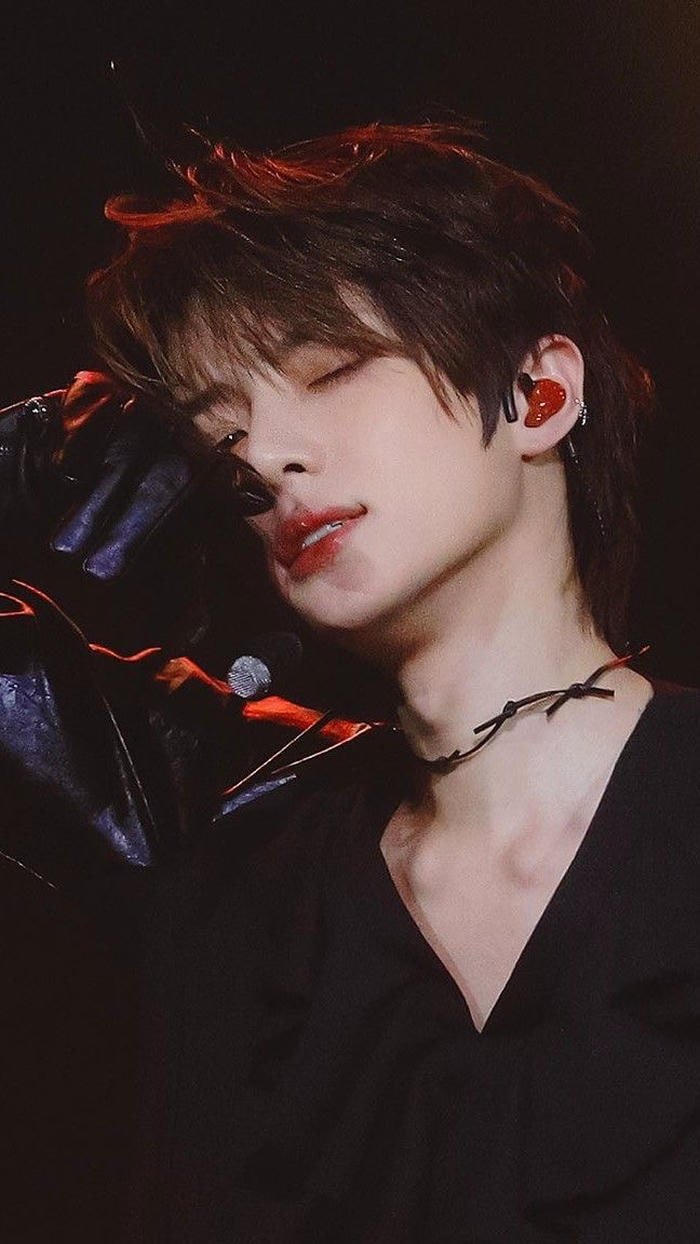 Digital self-expression through kpop aesthetic pfp