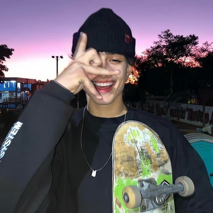 The kind of badass pfp that does not flinch