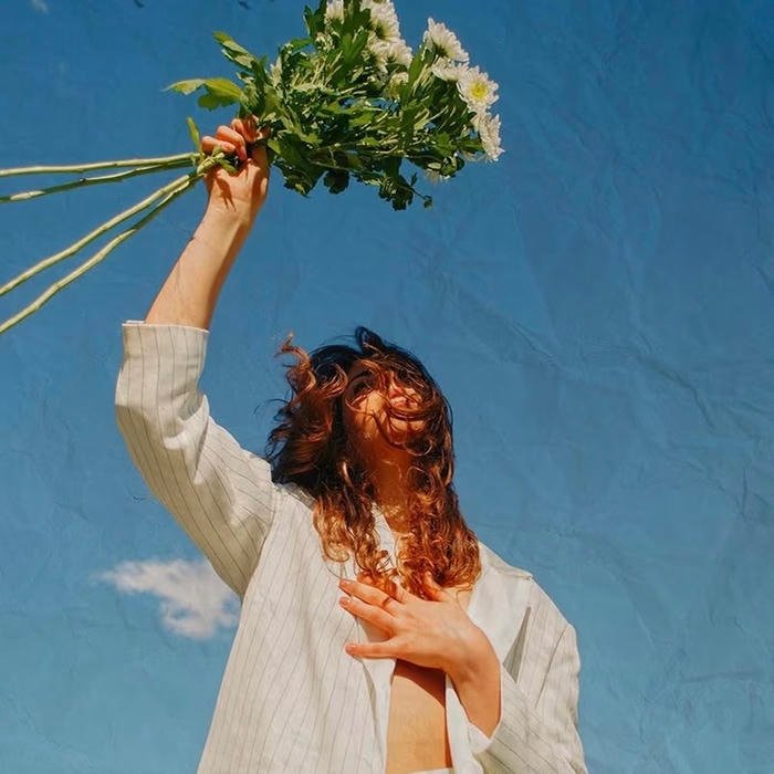 aesthetic pfp normal suited for daily social use