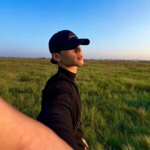 135+ calm PFP ideas for peaceful and aesthetic profiles