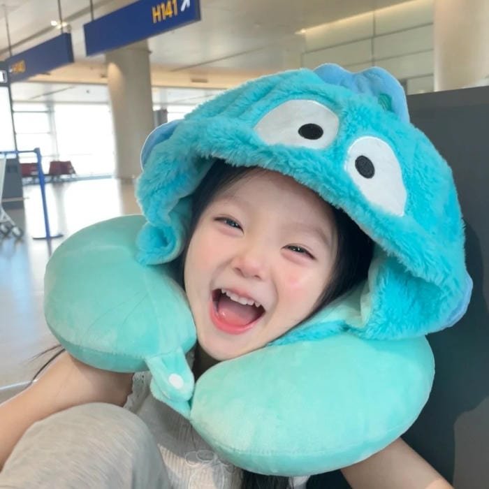 uplifting happy pfp friendly mood