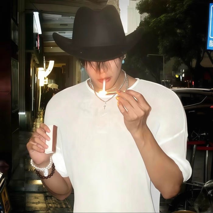 Ordered composition guiding viewer attention clean pfp