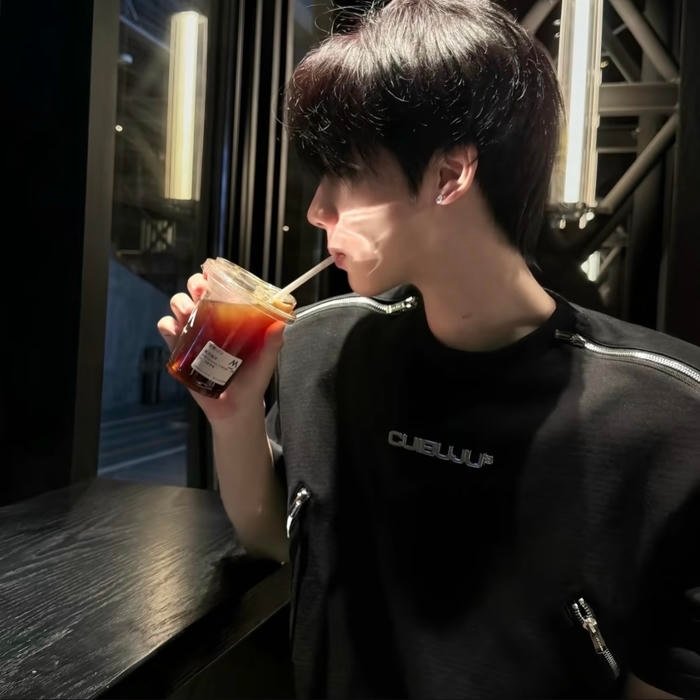 Well organized profile layout improving recognition clean pfp