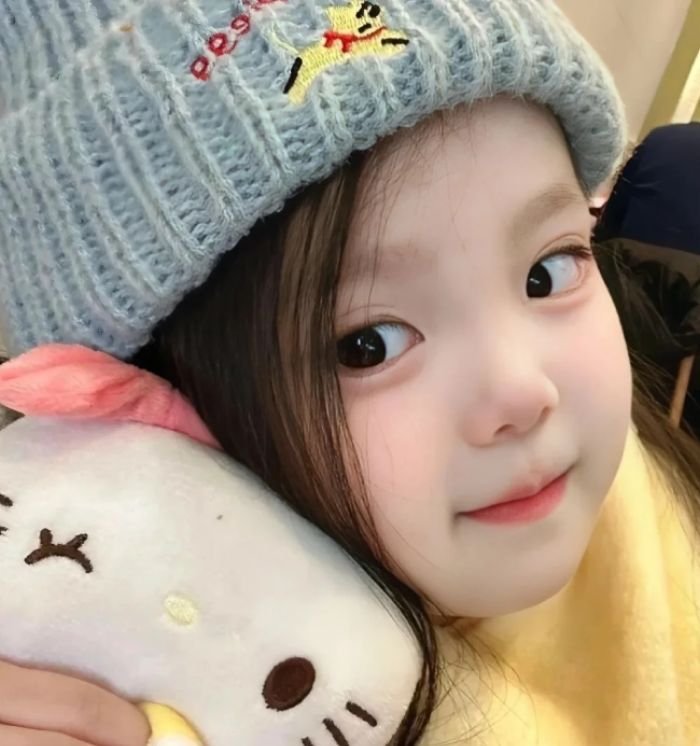 a relaxed online look fits aesthetic pfp cute profile pictures perfectly