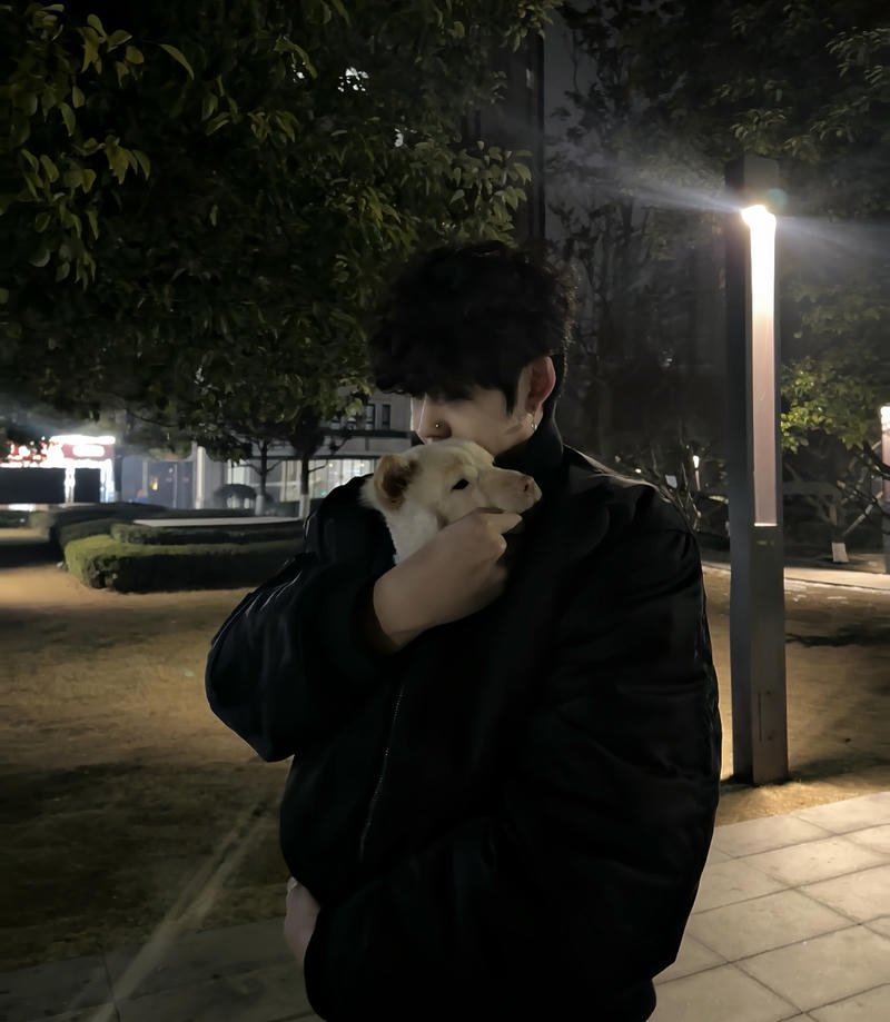 Casual hoodie portrait idea cool pfp for boys