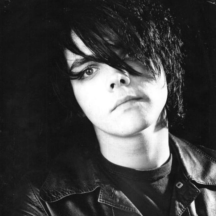 Distant hollow gaze captured in emo pfp