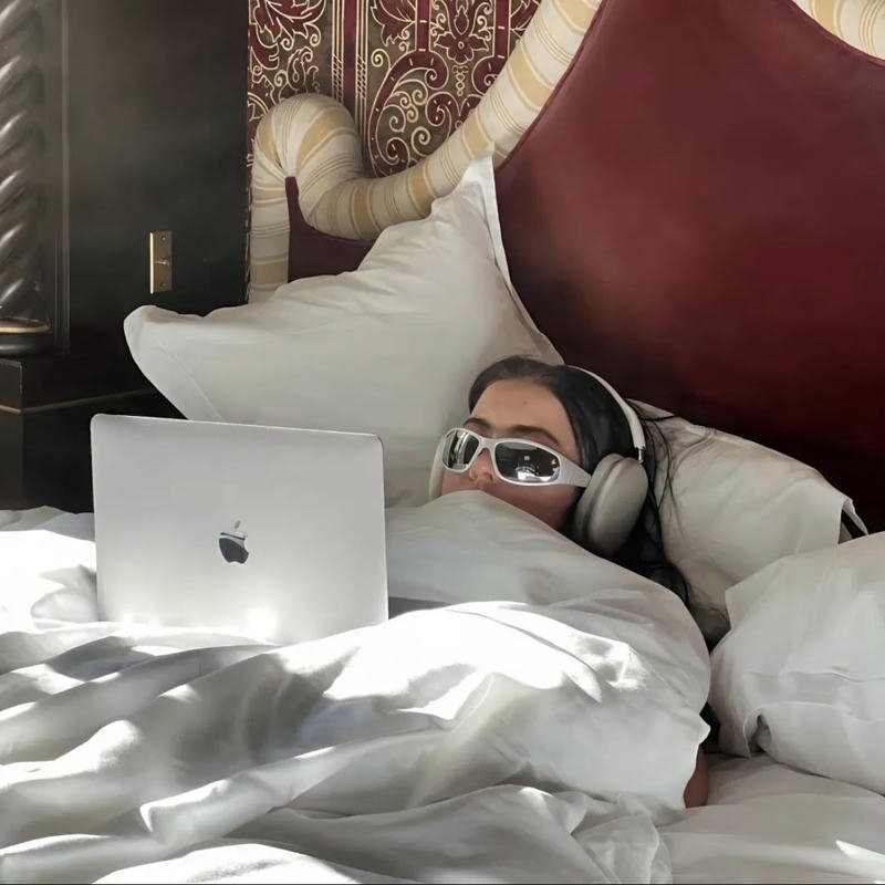 Improbable character portrait picture representing weird pfp idea