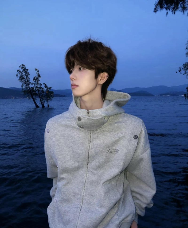 Night vibe aesthetic avatar concept cool pfp for boys