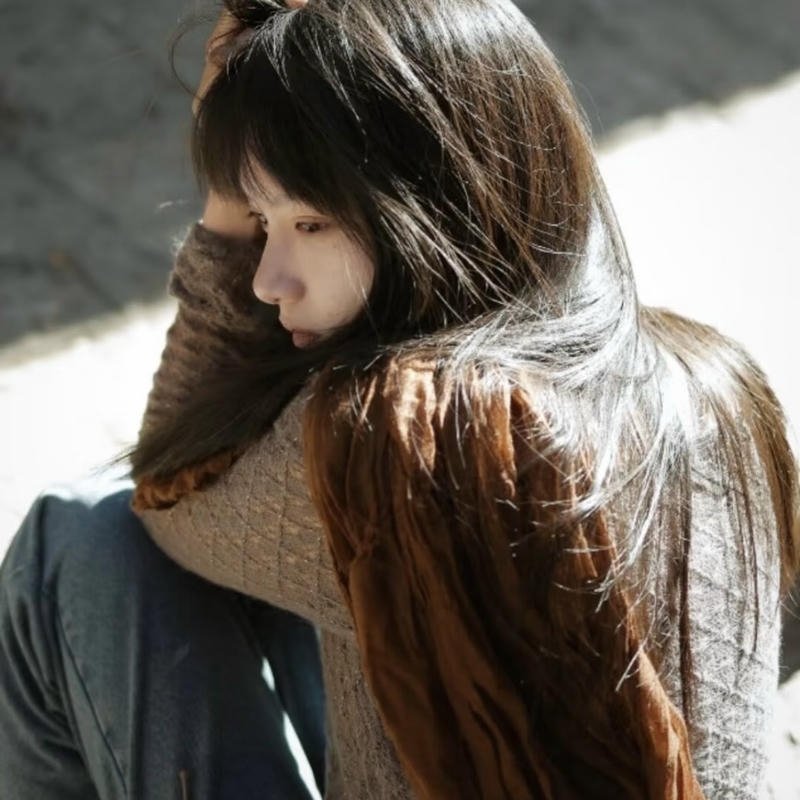 Soft gloom portrait image sad pfp aesthetic girl