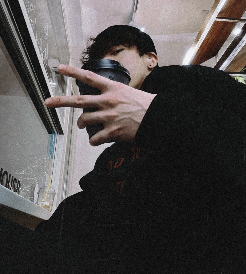 Stylish boy silhouette avatar idea cool pfp for boys