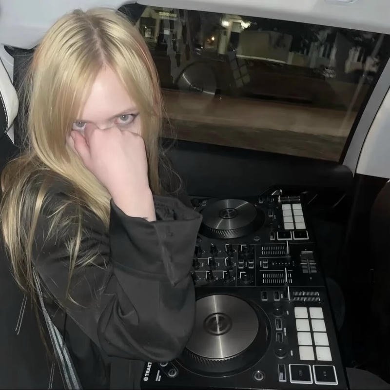 Unusual cartoon silhouette symbol reflecting weird pfp look